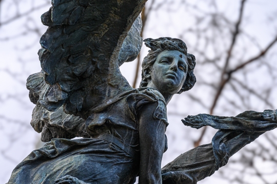 A detail of the monument titled  Pueblo del Dos de Mayo de 1808,