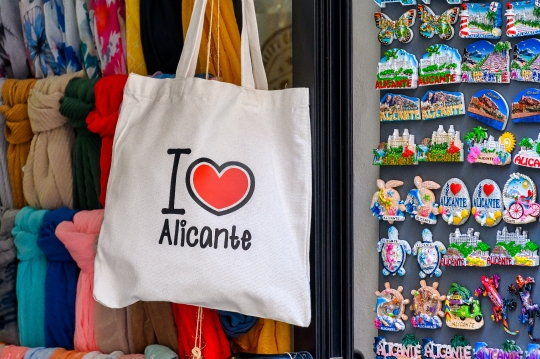 Alicante Souvenir Store 