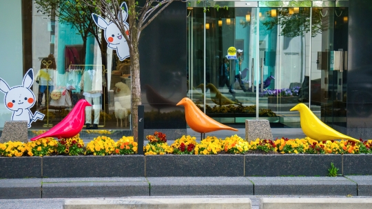 Bird Sculpture In Yorkville