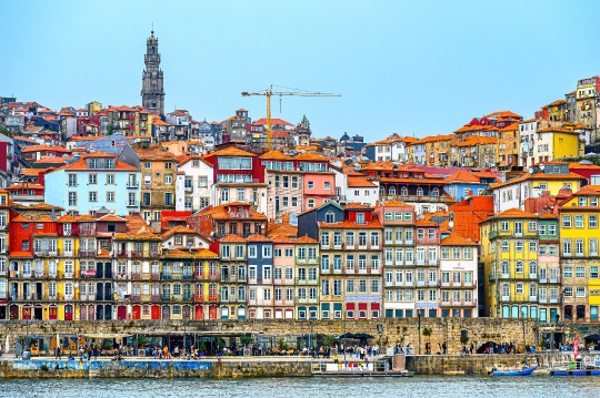 Cityscape and urban skyline of the Riverfront District by the Do