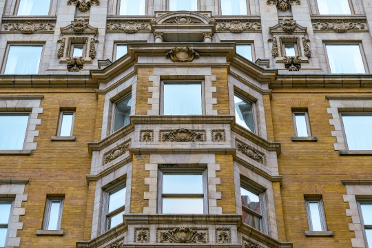 Colonial Facade of Omni King Edward Hotel