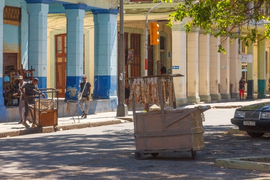 Havana Food Carts