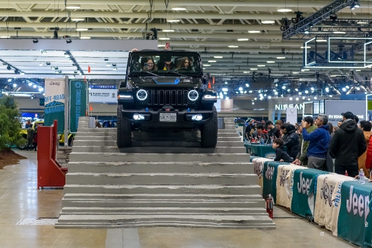 Jeep Wrangler In Obstacle Course