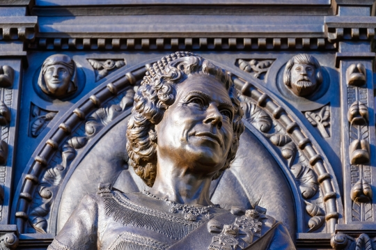 Likeness Sculpture Queen Elizabeth II