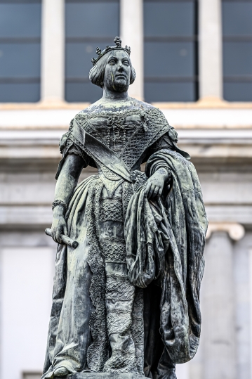 Metal sculpture of Isabel II in Madrid, Spain