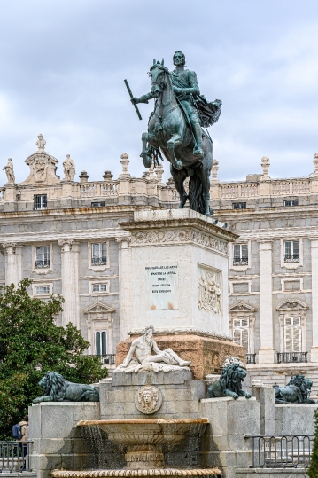 Monument fountain to Felipe IV in the Plaza de Oriente