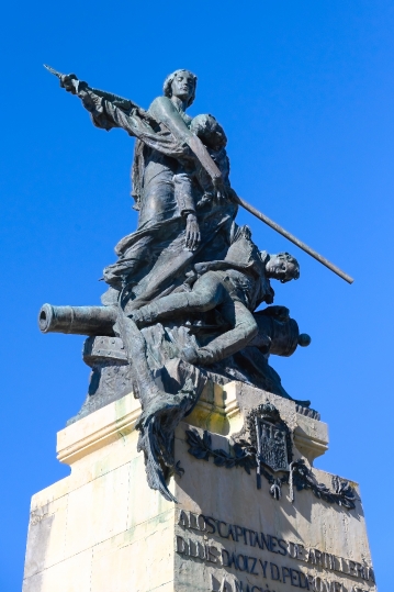 Monument to D. Luis Daoiz y Dom Pedro Velarde