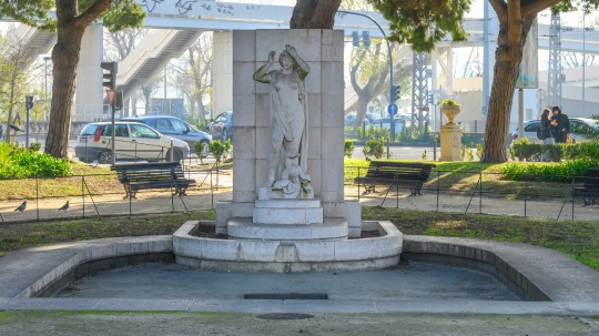 Mythology Statue Fountain