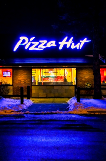 Pizza Hut Sign