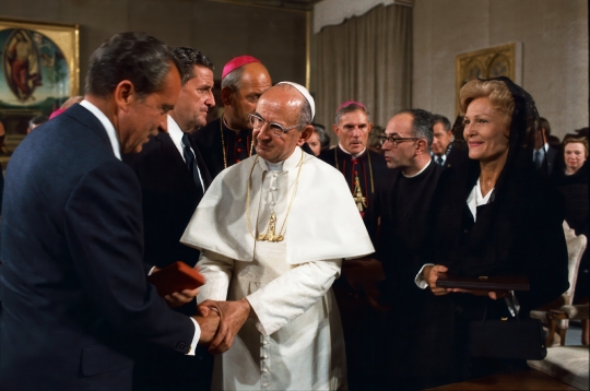 President and Mrs. Nixon have an audience with his Holiness, Pop