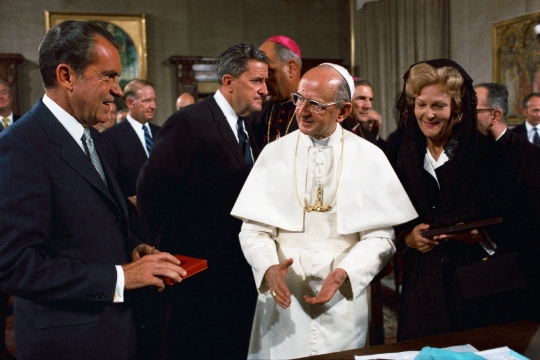 President Richard Nixon meeting Pope Paul VI during a visit to t