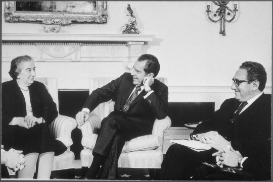 president-nixon-henry-kissinger-and-israeli-prime-minister-golda