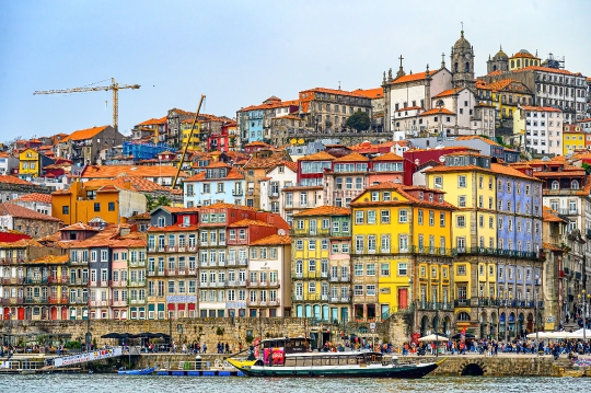 Residential district by the riverbank of the Douro River, with p