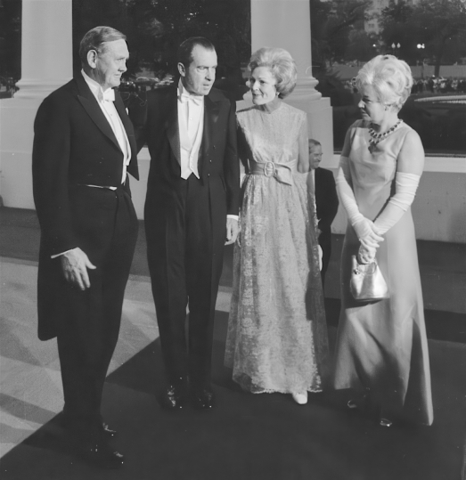 Richard Nixon and Pat Nixon greet John and Bettina Gorton.