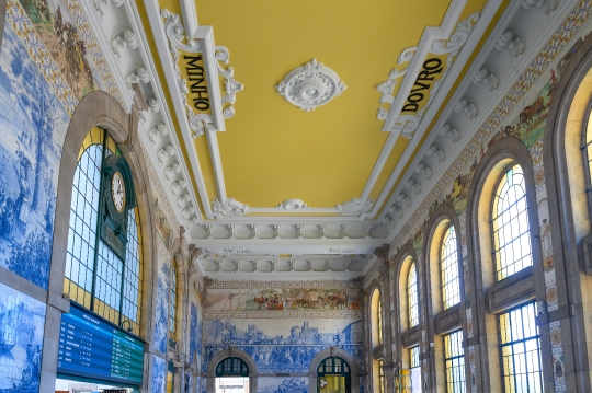 Sao Bento Railway Station in Porto