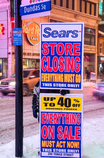 Sears Store Closure in Eaton Centre