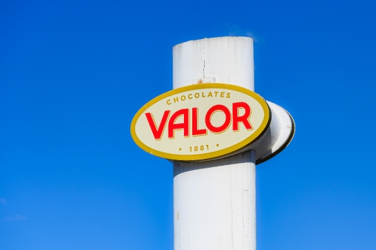 Sign Valor Chocolates