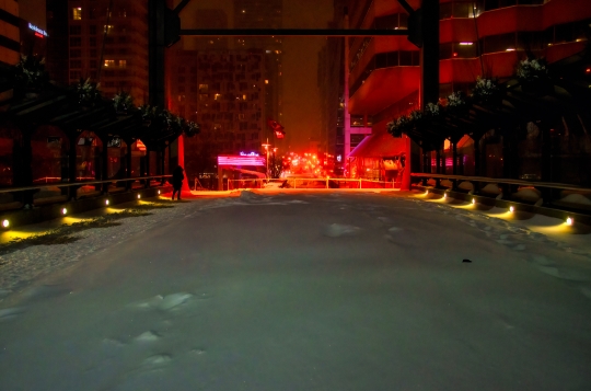 Snow in CN Tower Bridge