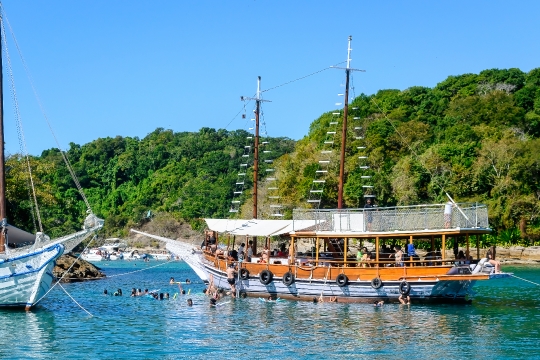 Tour Boats in Angra dos Reis